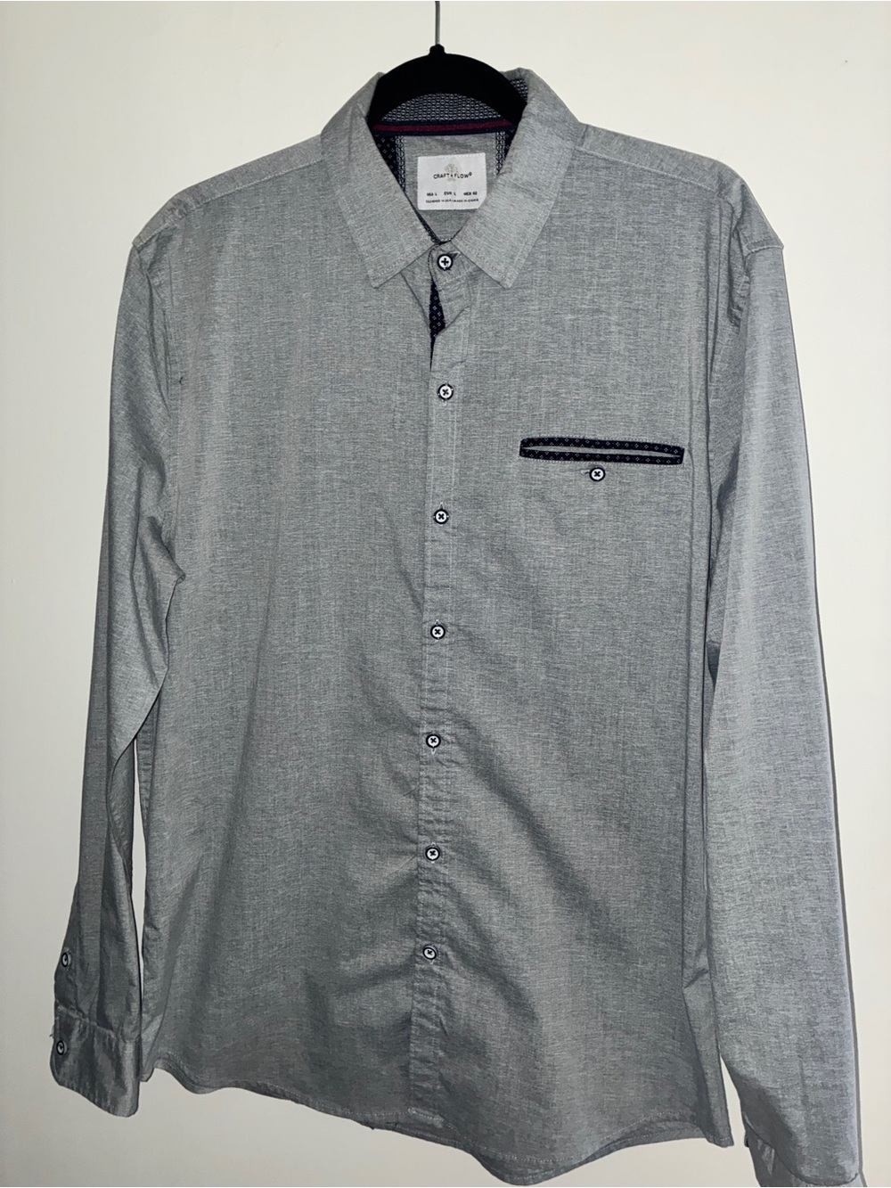 Craft Flow Men's Large Gray Long-Sleeve Button-Down Shirt